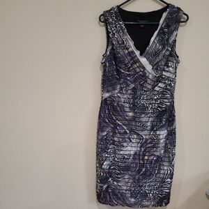 Robbie Bee Signature,  V neck, sleeveless‎  Dress Womens size 12